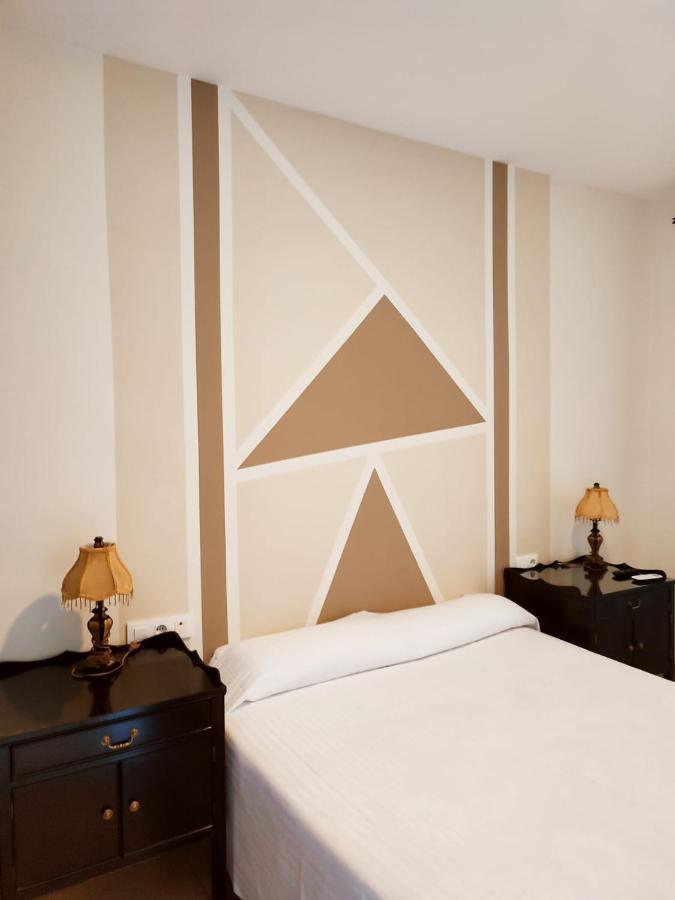 Hostal Alhaja Playa El Puerto de Santa Maria Luaran gambar