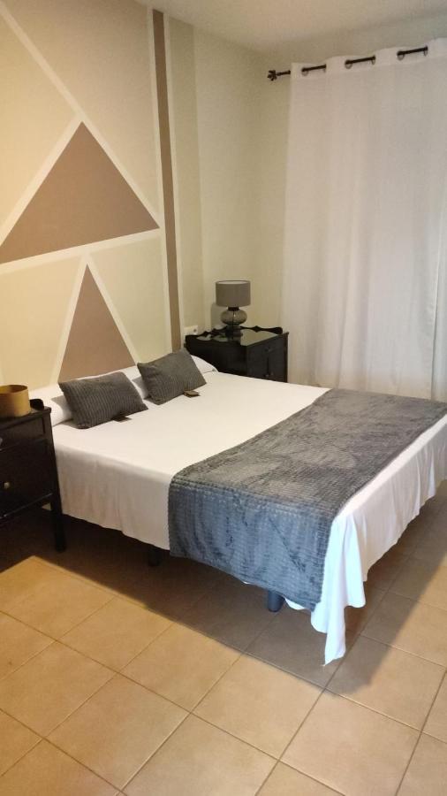 Hostal Alhaja Playa El Puerto de Santa Maria Luaran gambar