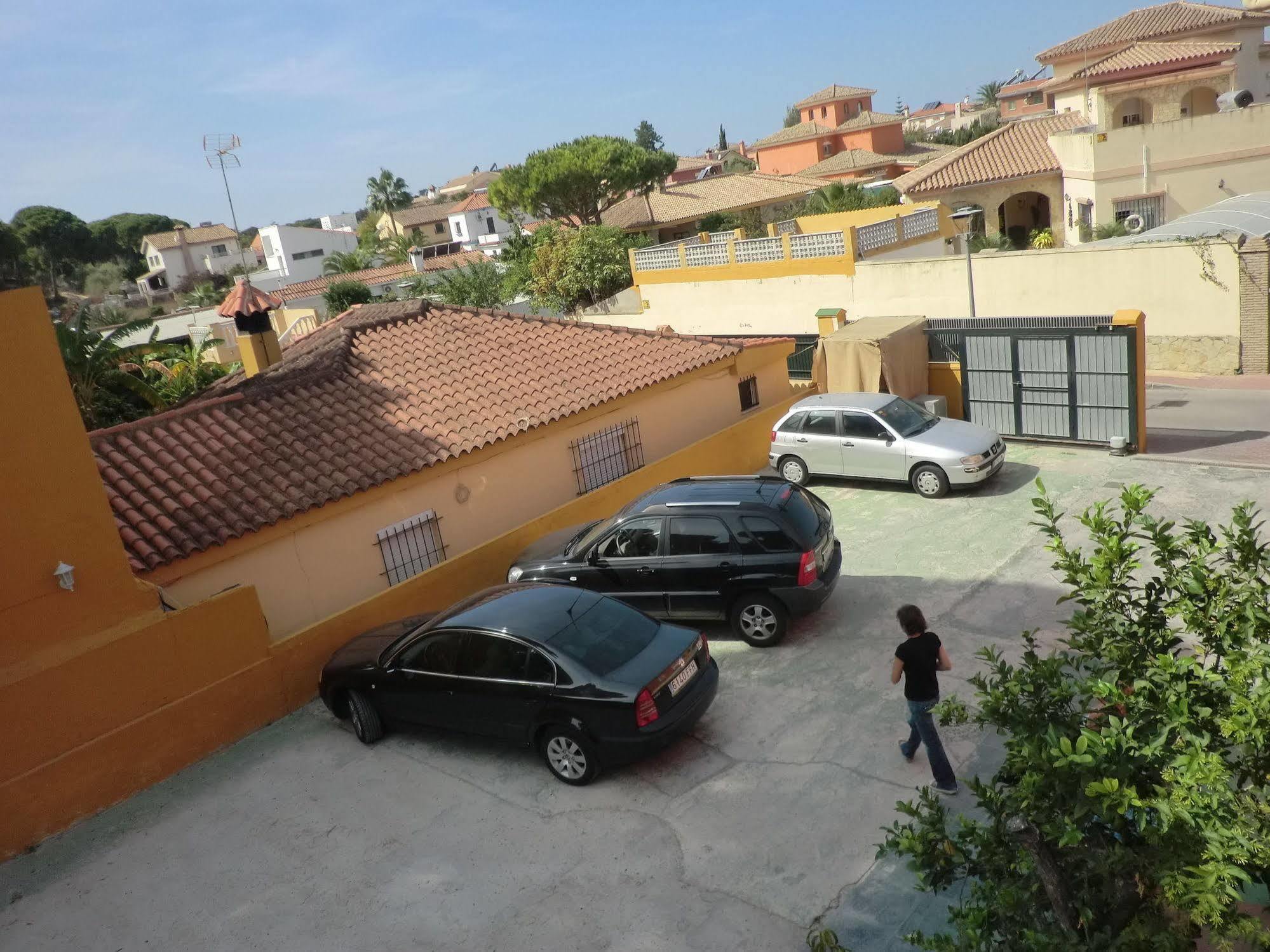 Hostal Alhaja Playa El Puerto de Santa Maria Luaran gambar
