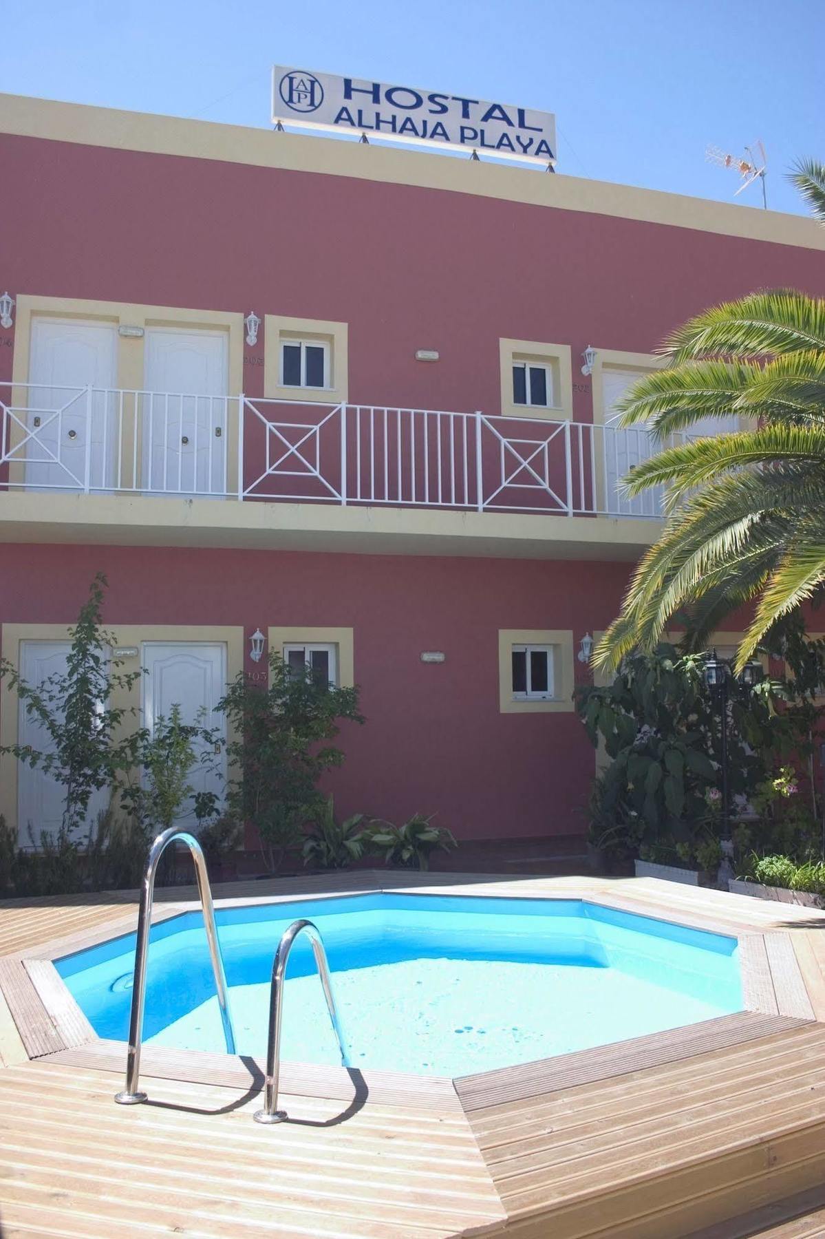 Hostal Alhaja Playa El Puerto de Santa Maria Luaran gambar